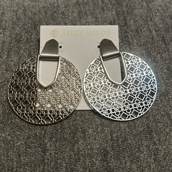 Diane Silver Statement Earrings In Silver Filigree - Picture 2 of 7